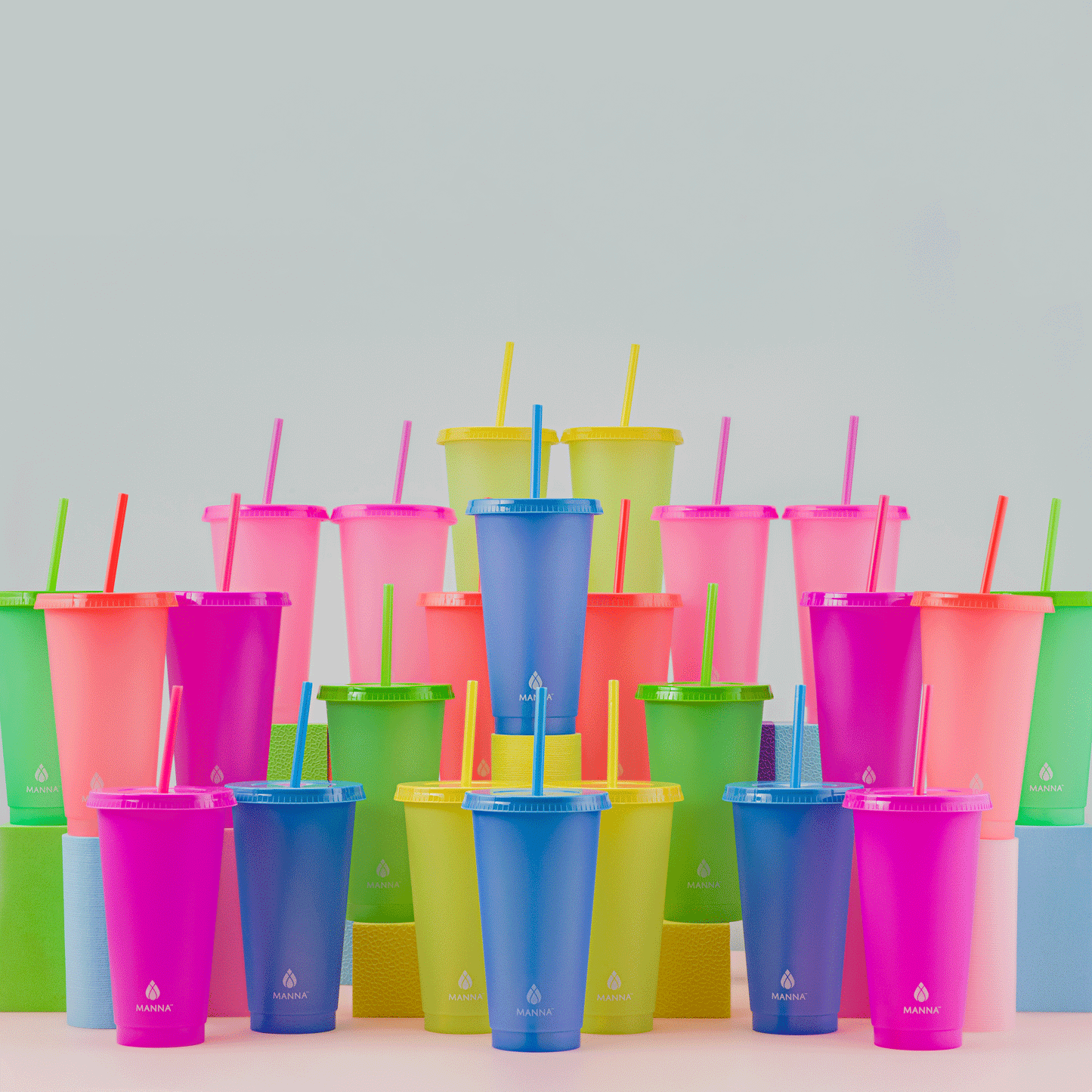 24-piece-original-color-changing-cup-set-v3 A0029811.gif