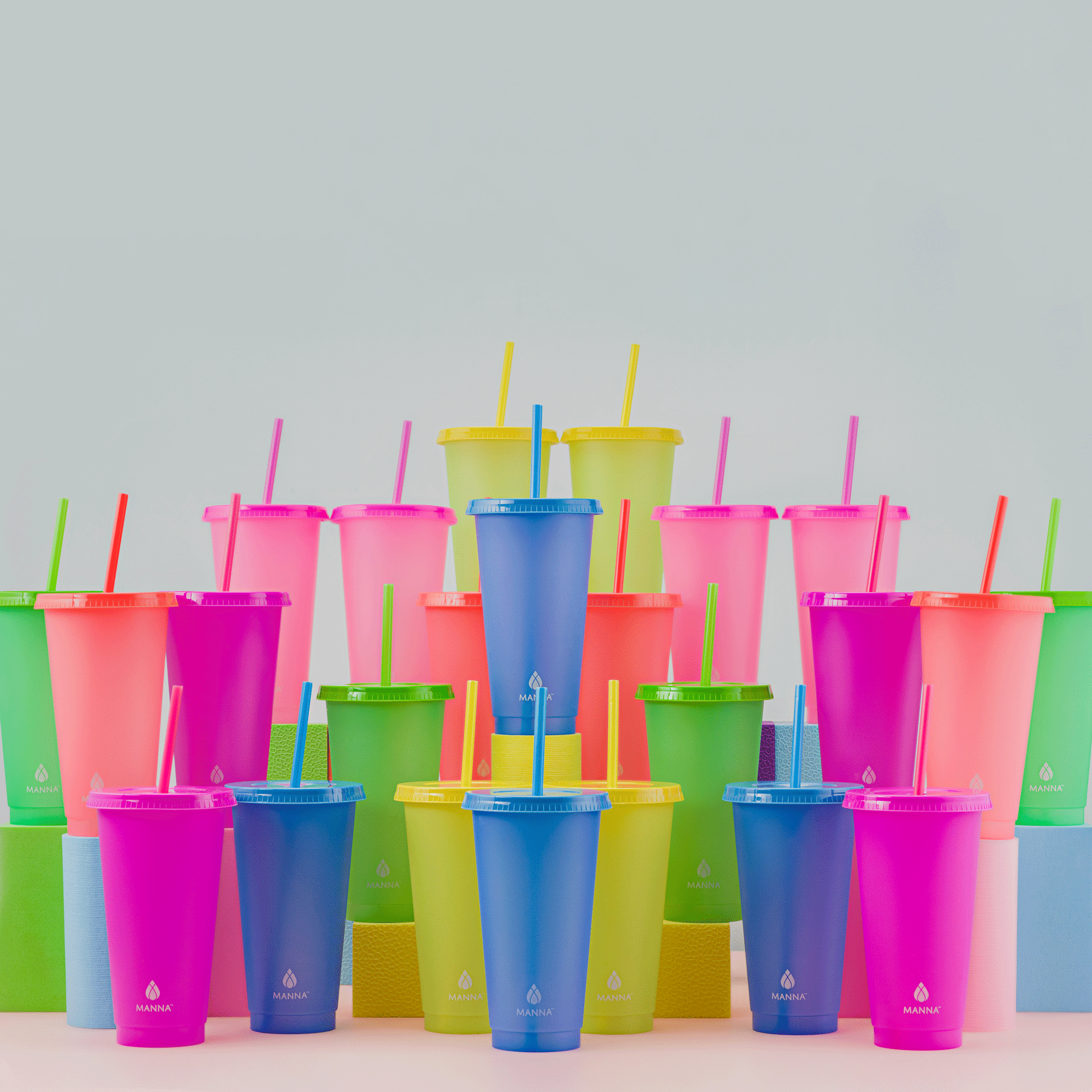 24-piece-original-color-changing-cup-set-v3 A0029811.gif