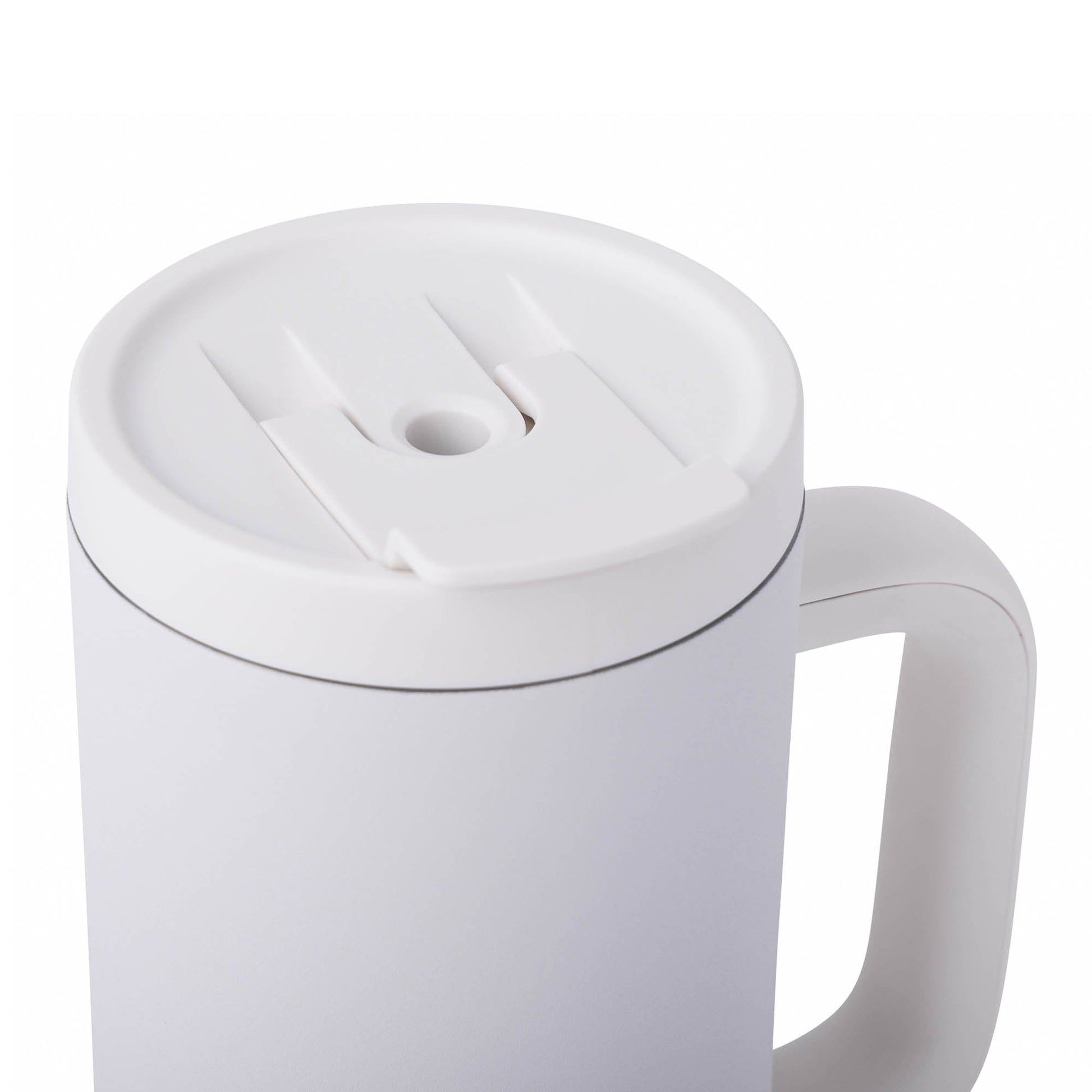 40-oz-leisure-tumbler-l0 CoreHome_MannaHydration_Whites_Raw-42.jpg