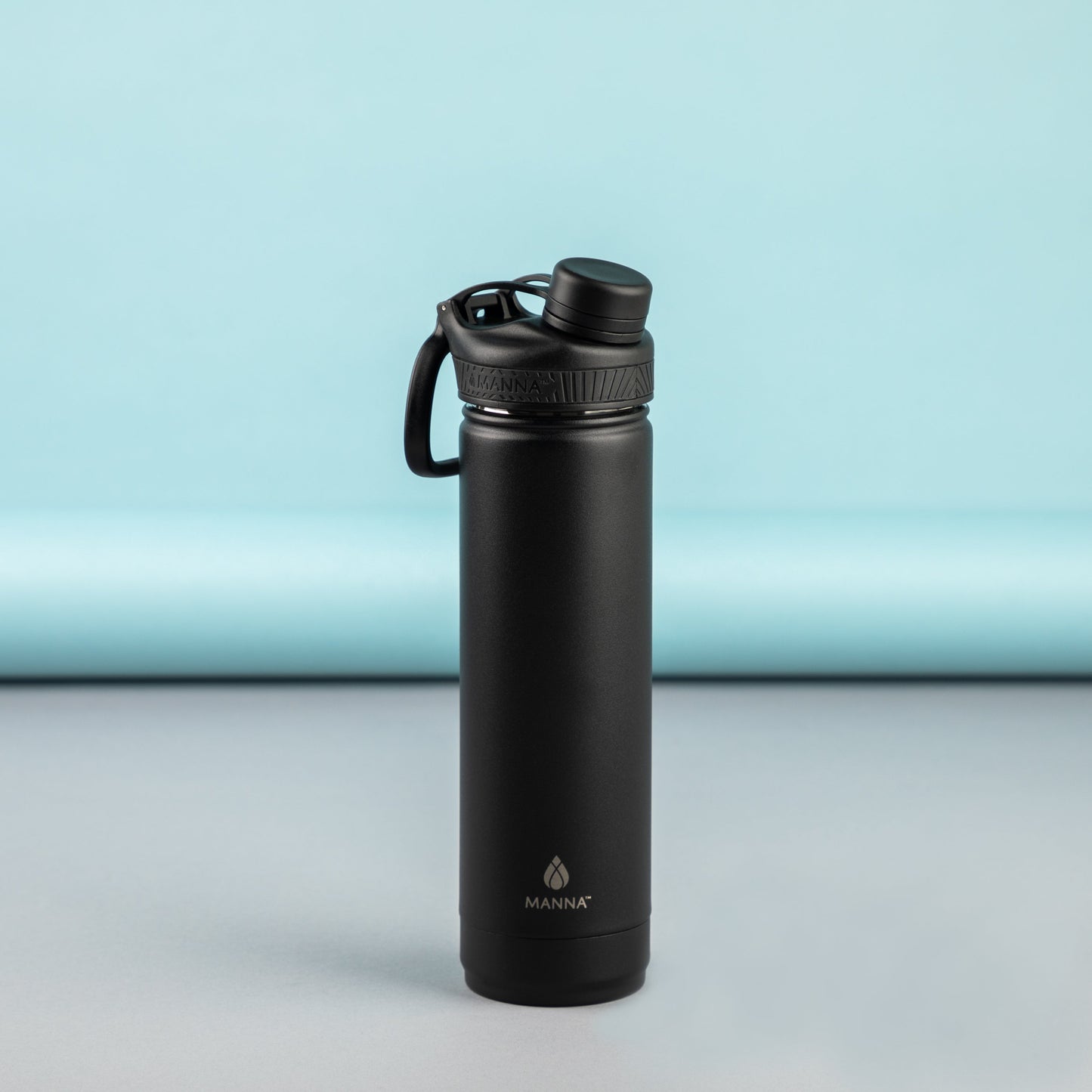 26-oz-saratoga-bottle-m8 MAN_Website_Saratoga_05.jpg